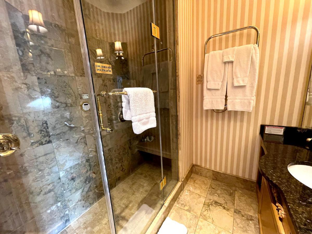 Celebrity Hotel Deadwood Esterno foto