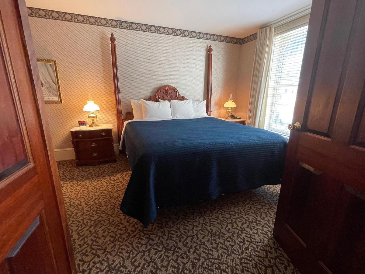 Celebrity Hotel Deadwood Esterno foto